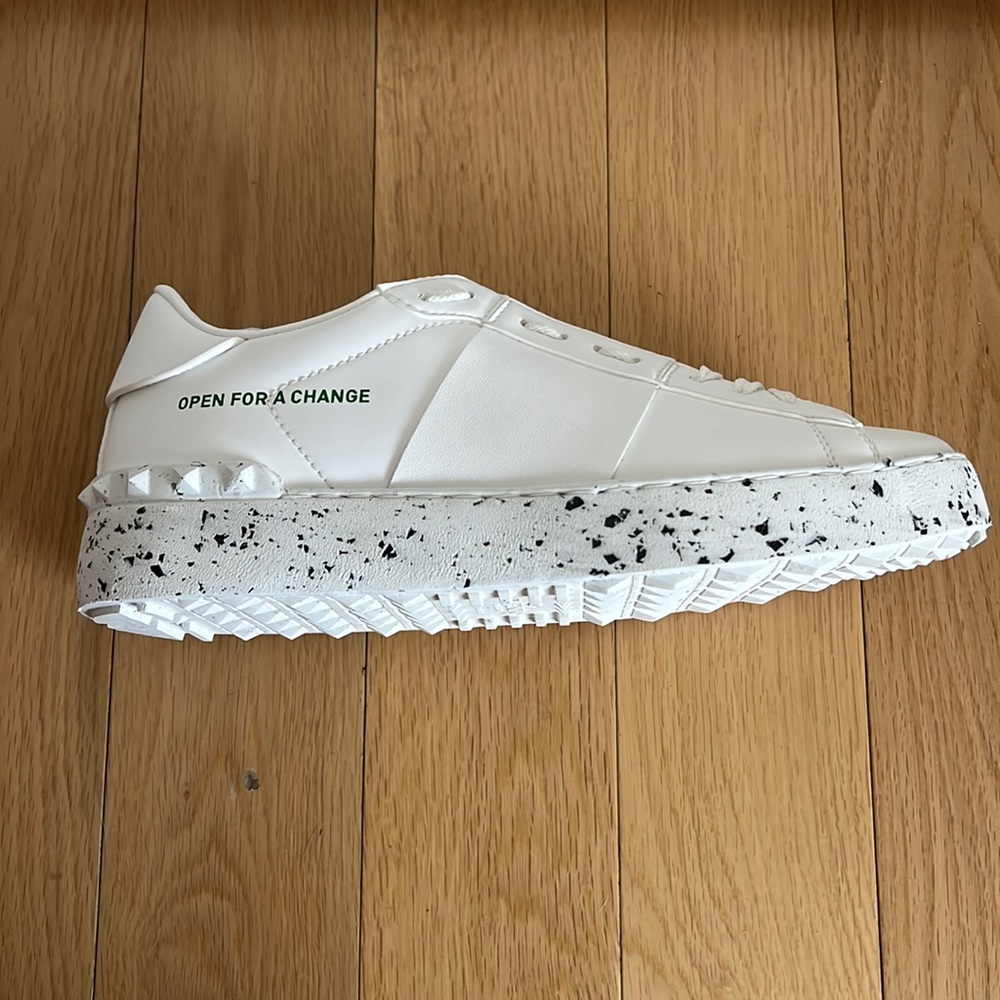 VALENTINO GARAVANI open for a change sneaker in bio based material